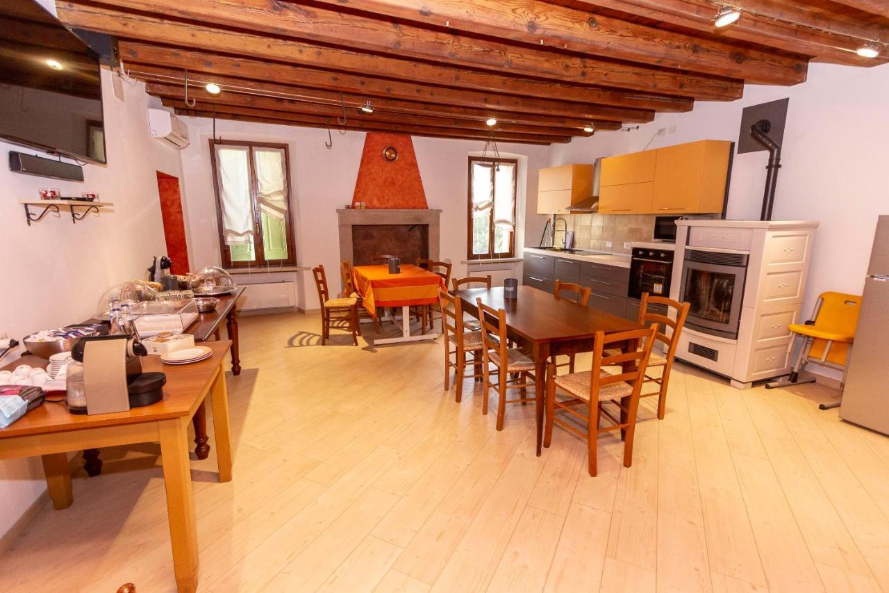 La Colomba B&B Castellaro  Bagian luar foto